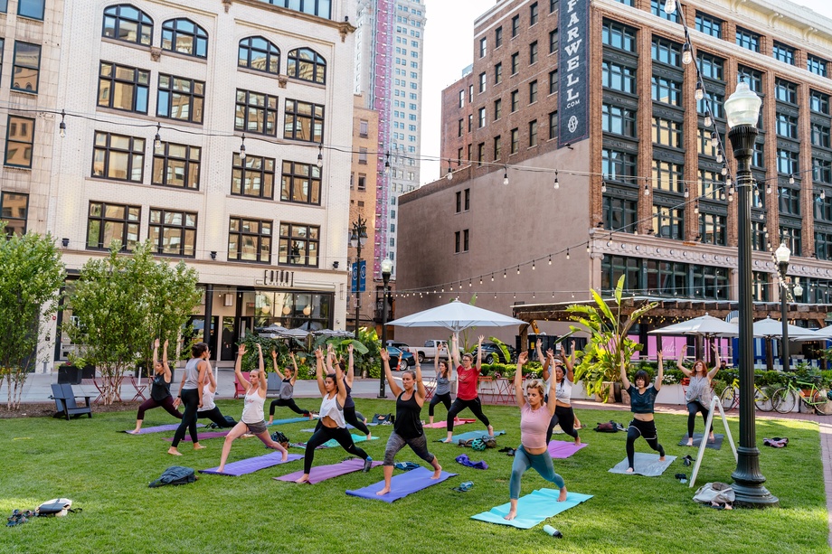 Free-Community-Yoga-Class-at-Capitol-Park_event_photo