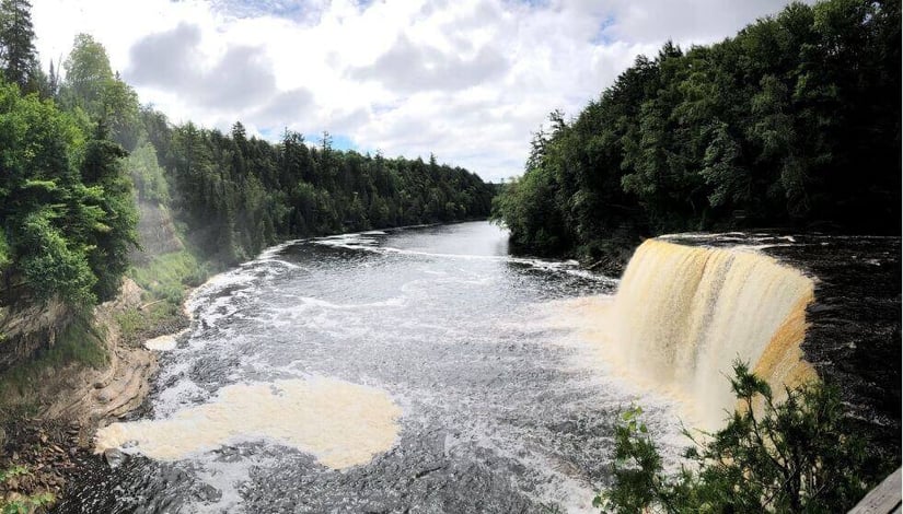 best-summer-spots-Michigan-Tahquamenon-Falls