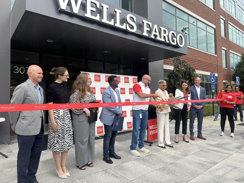 wells-fargo-columbus-tech-center-ribbon-cutting