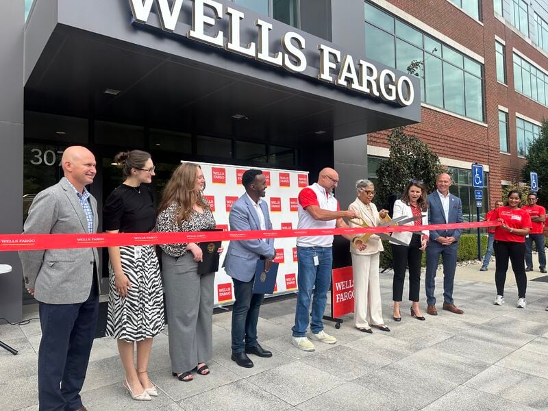 wells-fargo-columbus-tech-center-ribbon-cutting